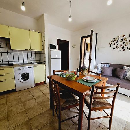 Baia Di Ulisse Apartment Porto Pozzo Cameră foto