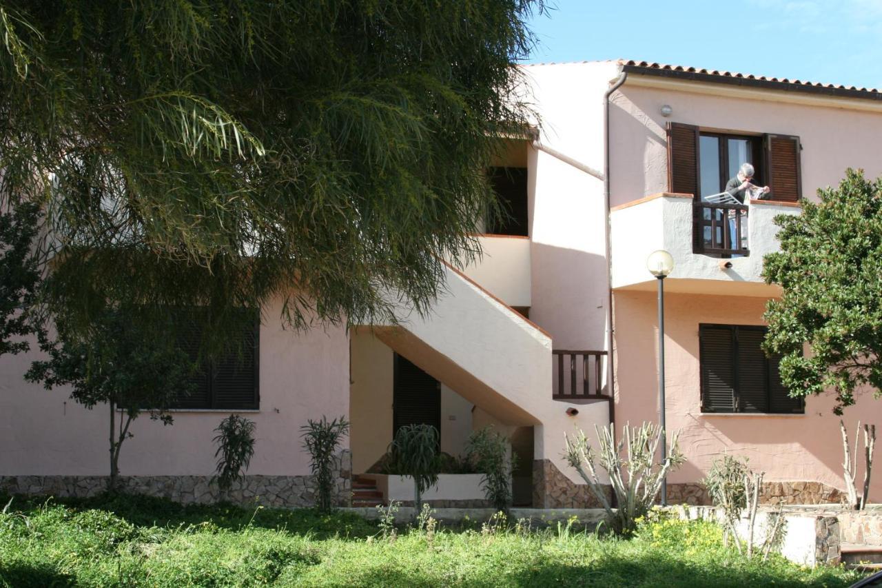 Baia Di Ulisse Apartment Porto Pozzo Exterior foto
